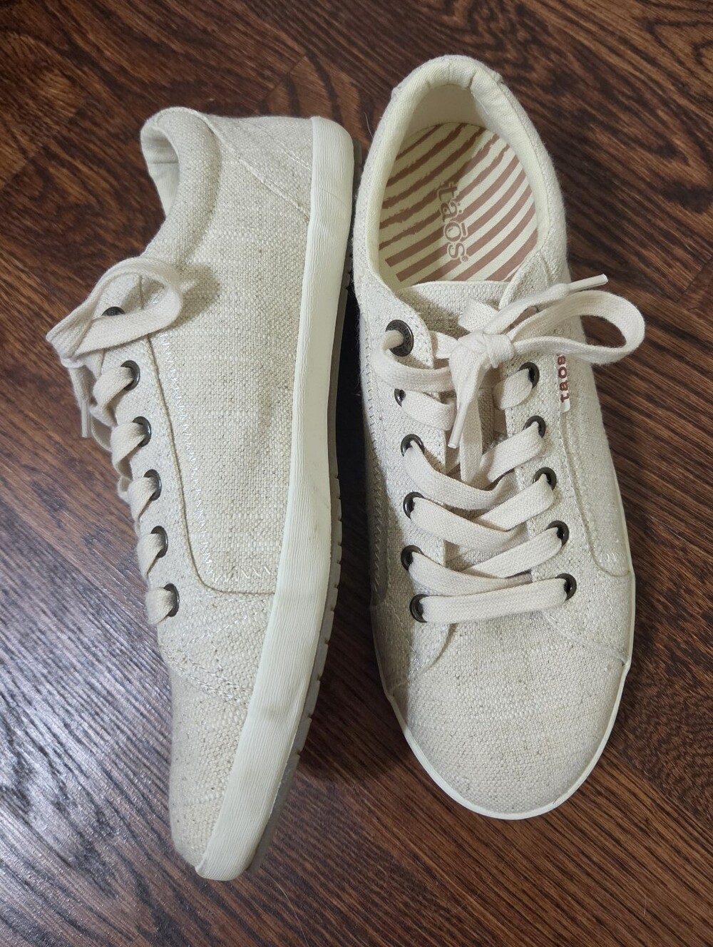 TAOS Star Sneaker